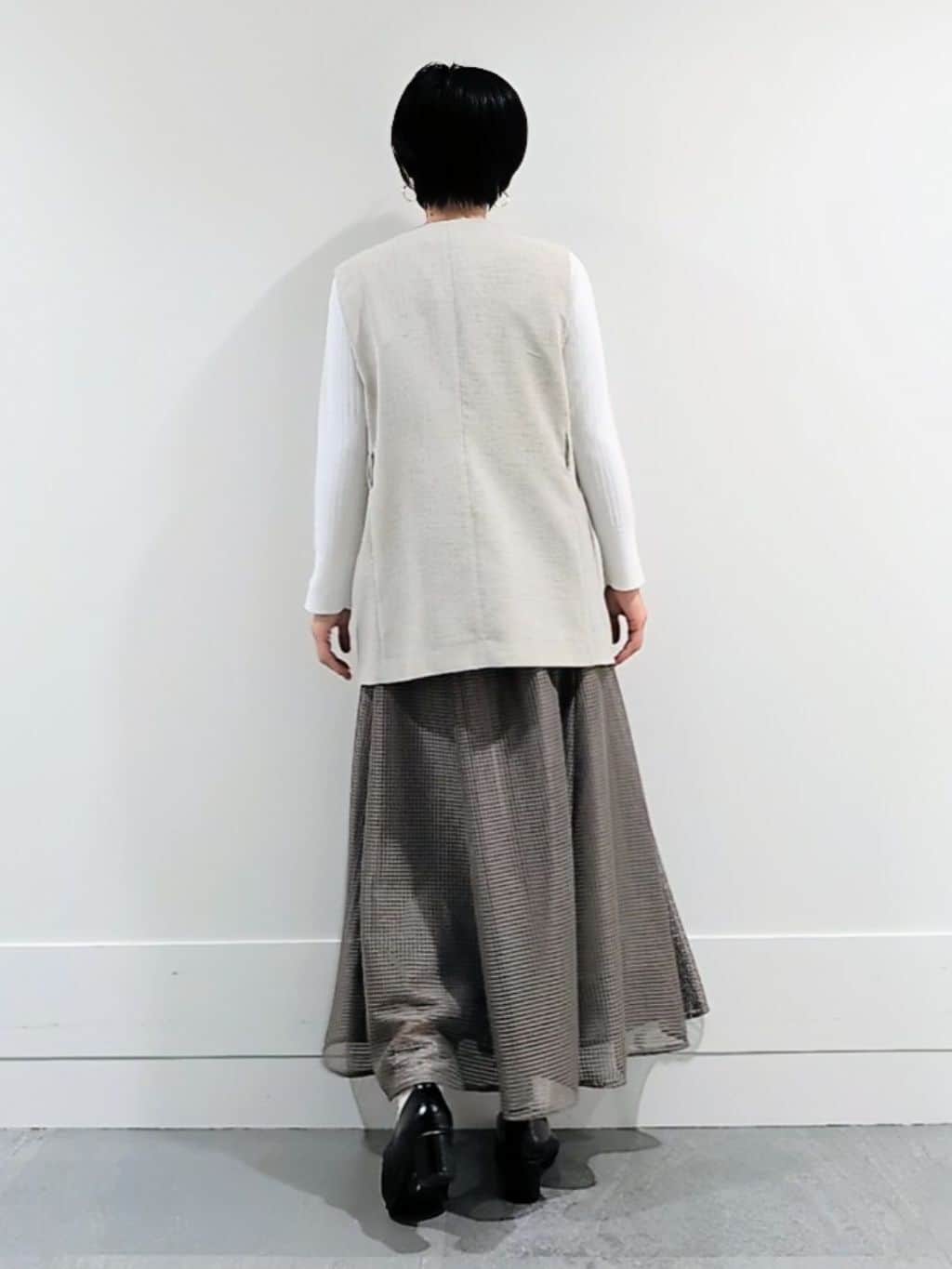ミズタさんの「UNTITLED｜【セットアップ可/UV/接触冷感】スラブキーネックジレ」を使ったコーディネート