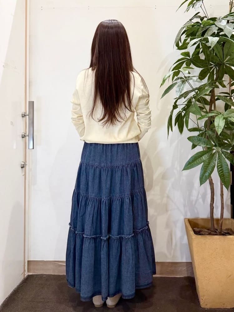 AYUMIさんの「SHOO･LA･RUE｜【洗濯機可/S-LL】配色がコーデのアクセントに レイヤード風クルーカーディガン」を使ったコーディネート