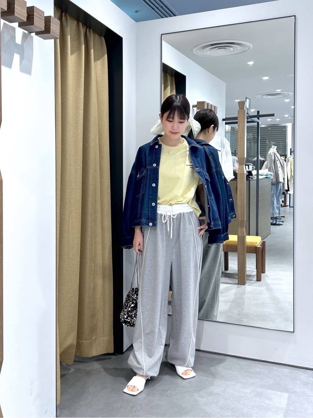 Renoさんの「INDIVI｜ボックスデニムジャケット」を使ったコーディネート