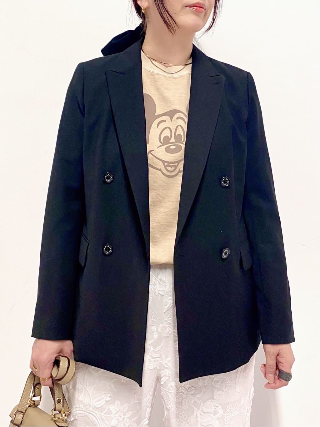 Sawaguchiさんの「DRESSTERIOR｜【ウォッシャブル/ウエストゴム】コットンエンブロイダリー イージーパンツ」を使ったコーディネート