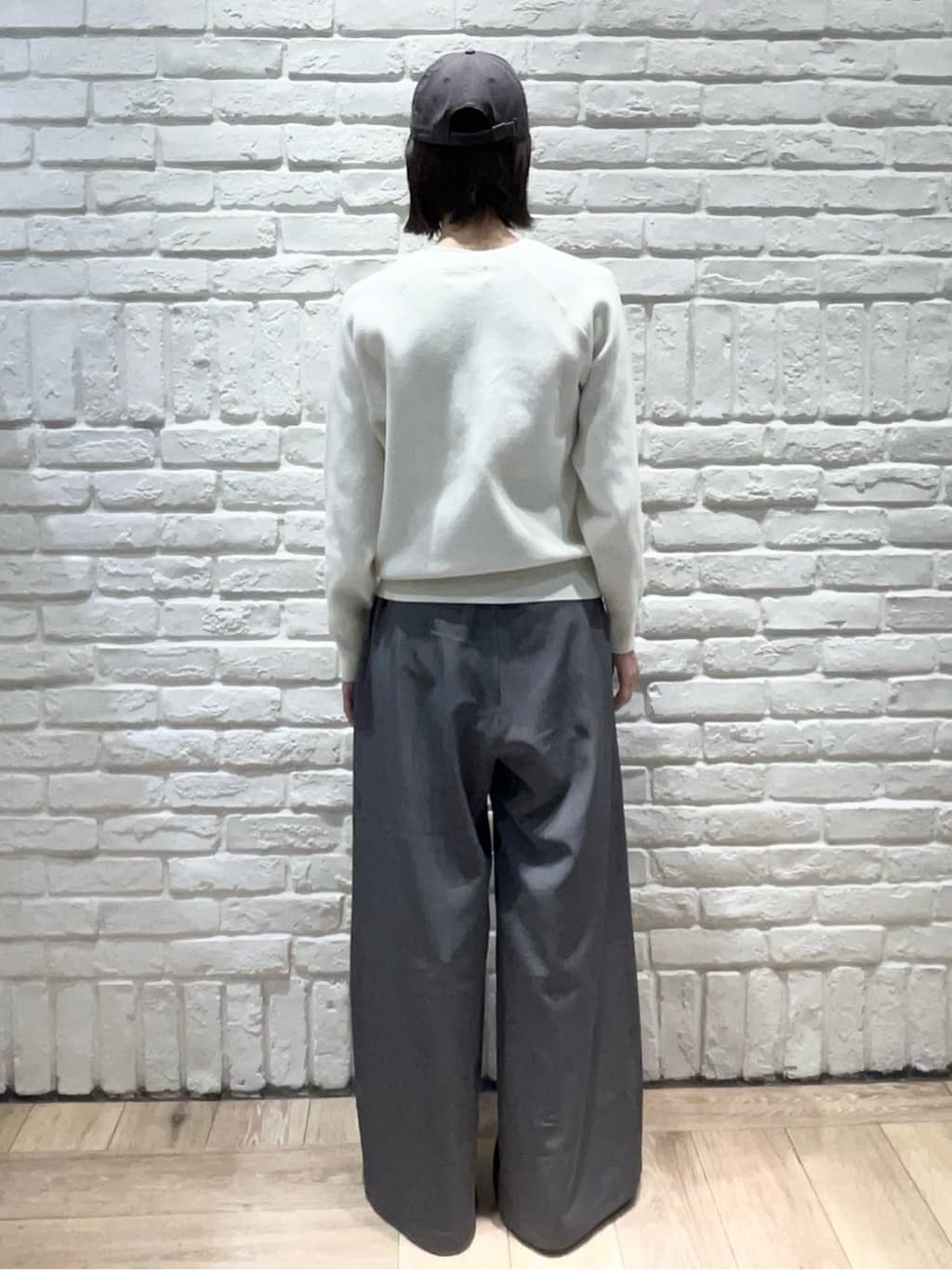 ももちぃさんの「index｜美脚ストレッチ イージータックワイドパンツ【洗濯機OK】」を使ったコーディネート