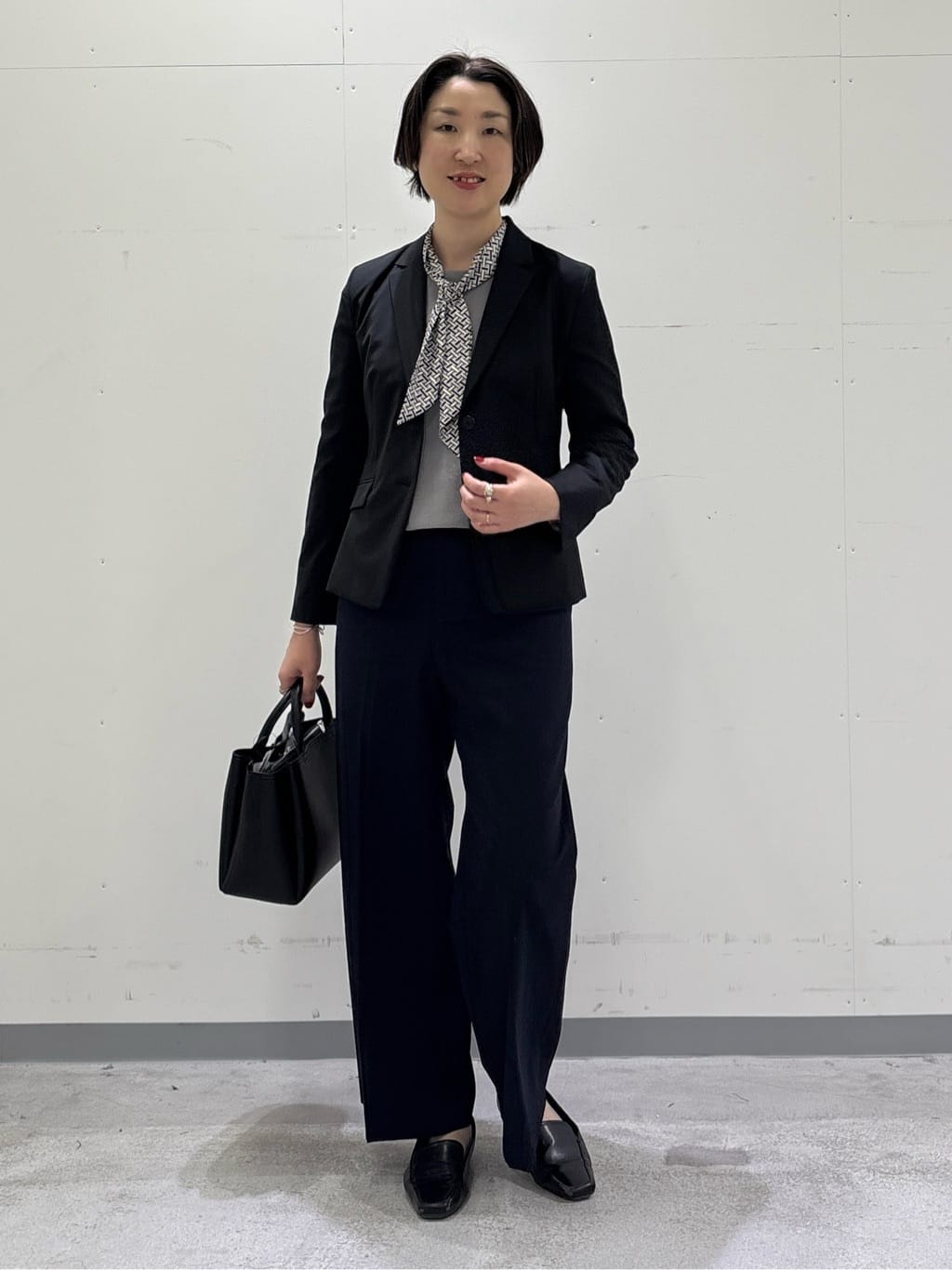yuriさんの「INDIVI｜【新作褒められパンツ】快温ワイドパンツ」を使ったコーディネート