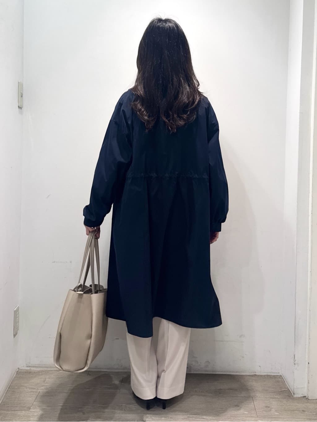 yuicciさんの「OPAQUE.CLIP｜ヴィンテージクロスノーカラーロングコート【洗濯機OK／ストレッチ／イージーアイロン】」を使ったコーディネート