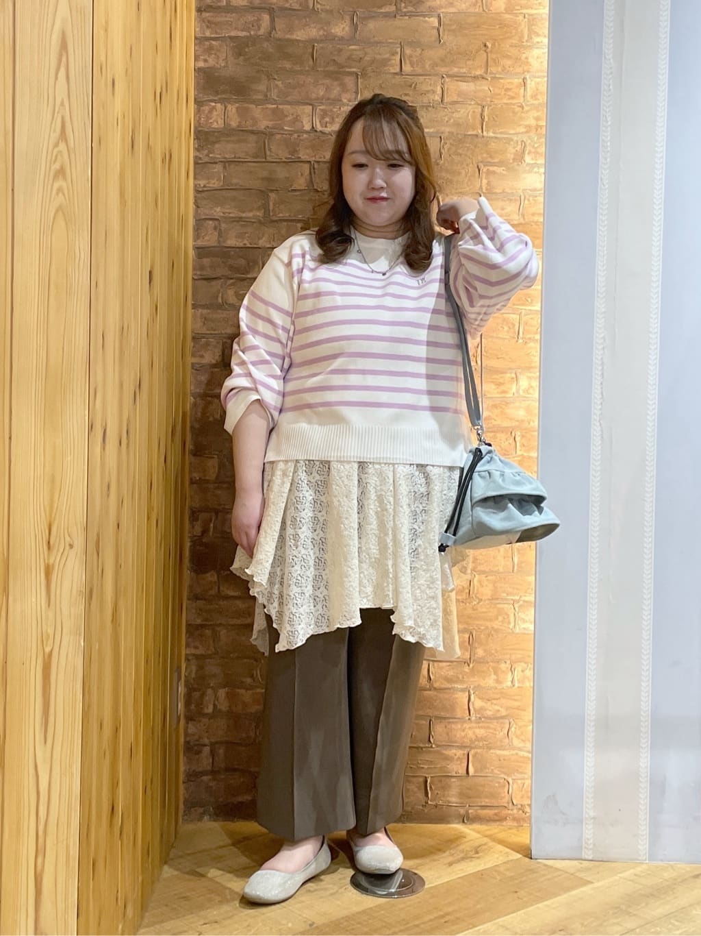 Risaさんの「SHOO･LA･RUE｜楽にきちんと見られたい　大人カジュアルボーダーニット」を使ったコーディネート