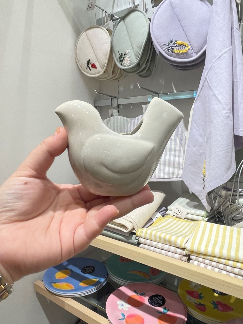 まのちゃんさんの「212 KITCHEN STORE｜シナリー バードフラワーベースS BL」を使ったコーディネート