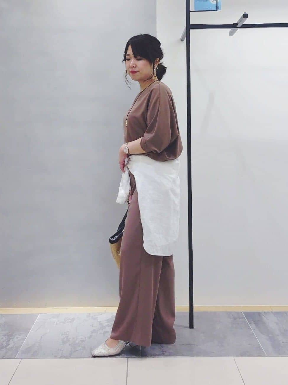 TOMOMIさんの「INDIVI｜【接触冷感／透湿／着る日傘】ドルマントップス」を使ったコーディネート