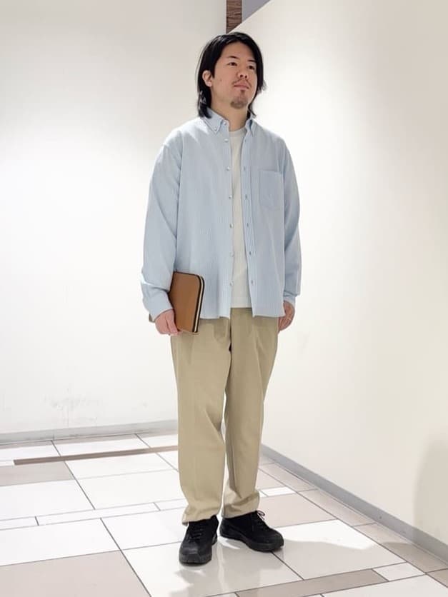 及川さんの「TAKEO KIKUCHI｜千鳥柄 ストレッチ プルオーバー」を使ったコーディネート