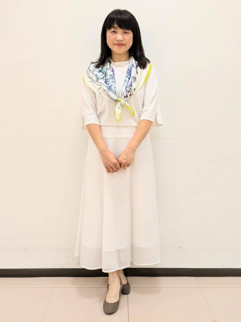 ともさんの「UNTITLED｜【洗える/清涼感】袖スリットニットプルオーバー」を使ったコーディネート