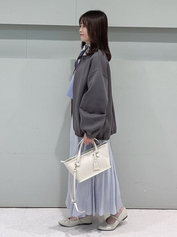 makiさんの「UNTITLED｜◆【春アウター/ゆったり】ダンボールジップブルゾン」を使ったコーディネート