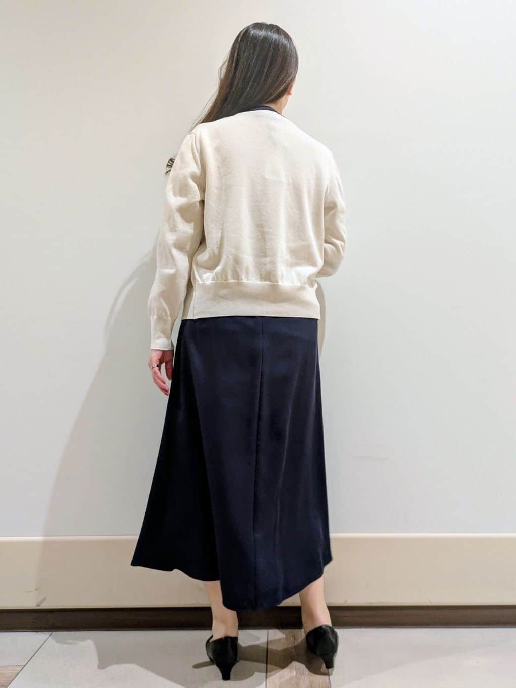 imamiさんの「Reflect｜【アンサンブル可】バイカラーカーディガン」を使ったコーディネート