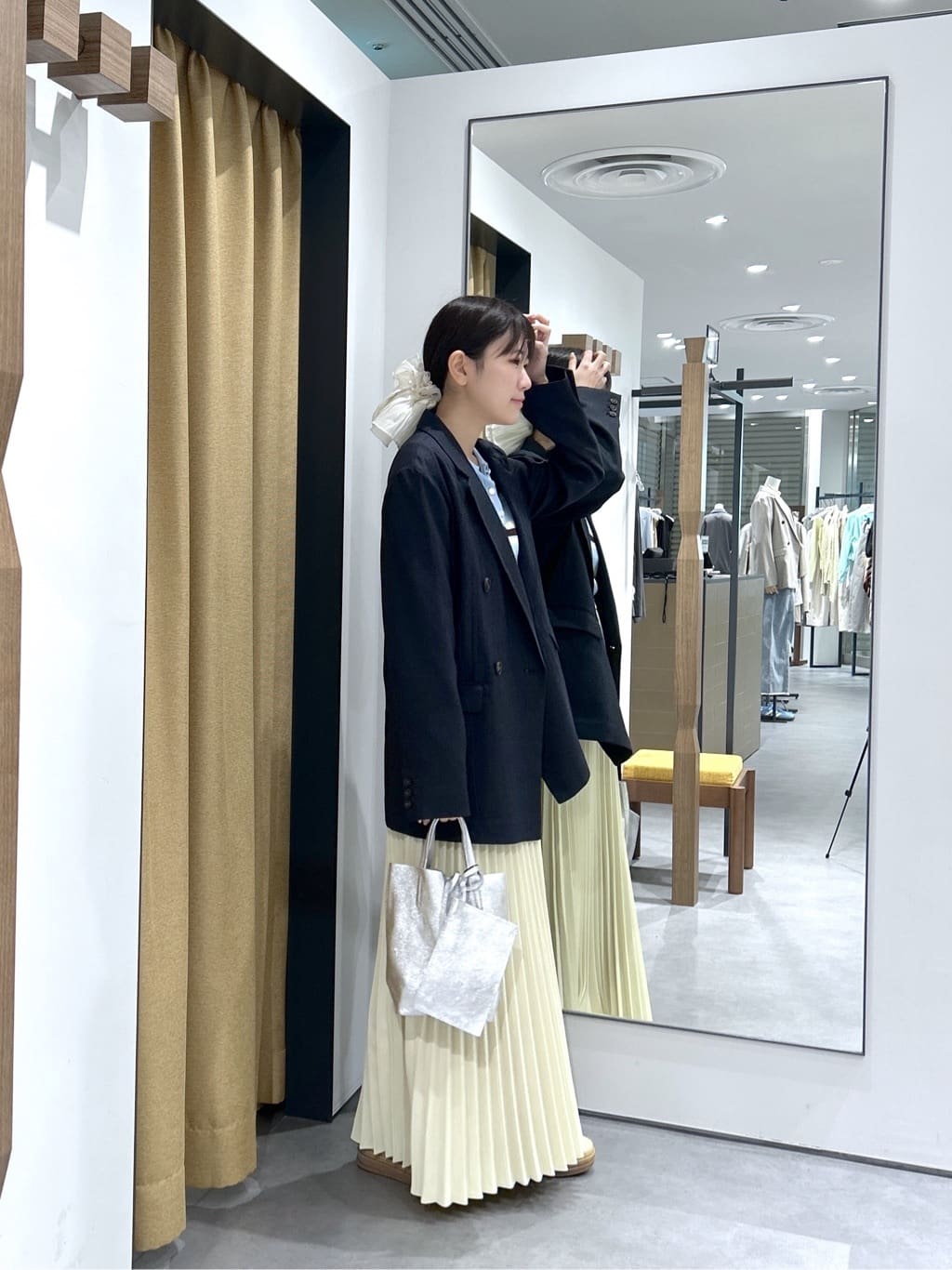 Renoさんの「INDIVI｜ダブルブレストオーバージャケット」を使ったコーディネート