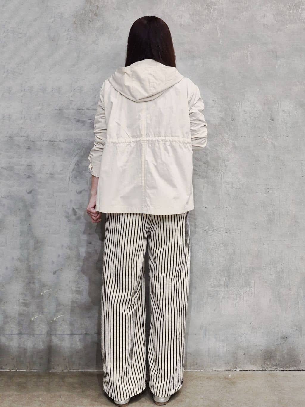 ひさえさんの「THE SHOP TK｜【ウエスト調節可能ですっきり見え】フーデットブルゾン/洗える」を使ったコーディネート