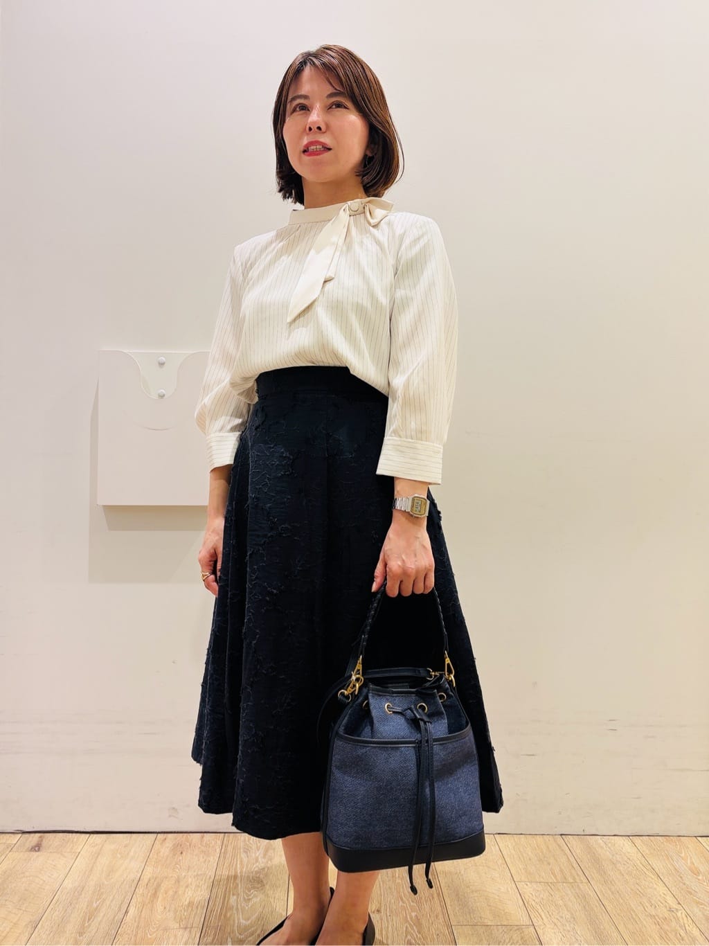 YUKOさんの「index｜アシメボウタイブラウス【洗濯機OK／イージーアイロン】」を使ったコーディネート