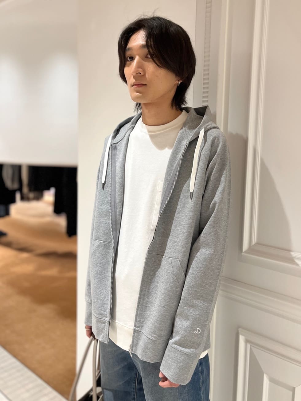 Watanabeさんの「DRESSTERIOR｜エクスクルーシブフライスロングTシャツ」を使ったコーディネート