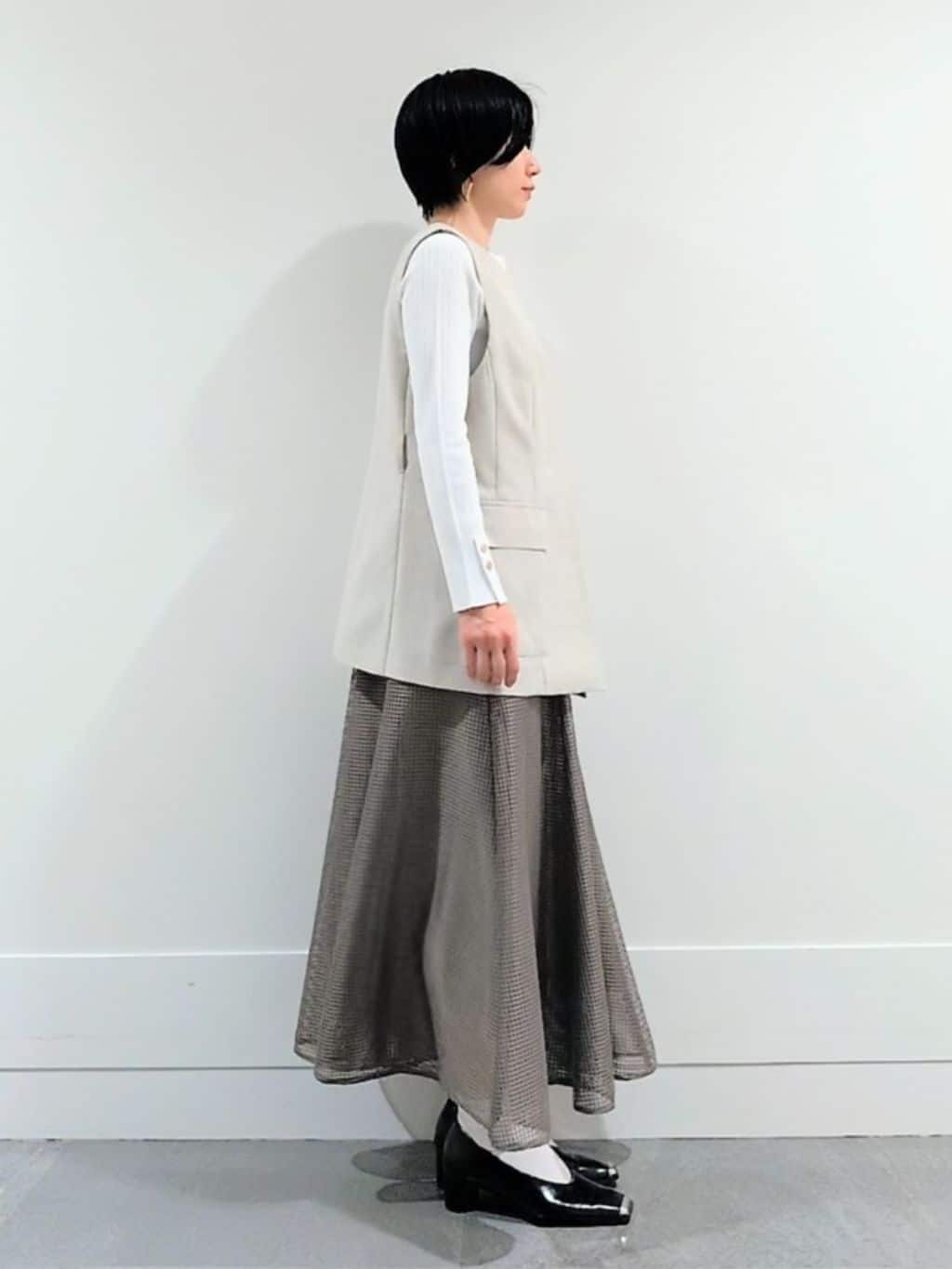 ミズタさんの「UNTITLED｜【セットアップ可/UV/接触冷感】スラブキーネックジレ」を使ったコーディネート