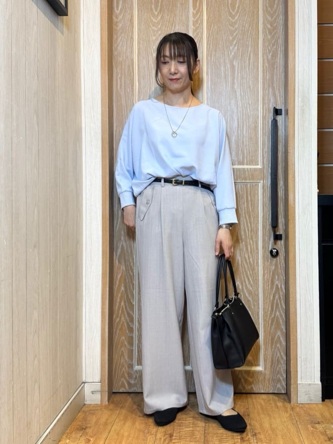 KAORIさんの「SHOO･LA･RUE｜【着丈選べる/体型カバー/洗濯機可】さらさらとろん ドルマンブラウス」を使ったコーディネート
