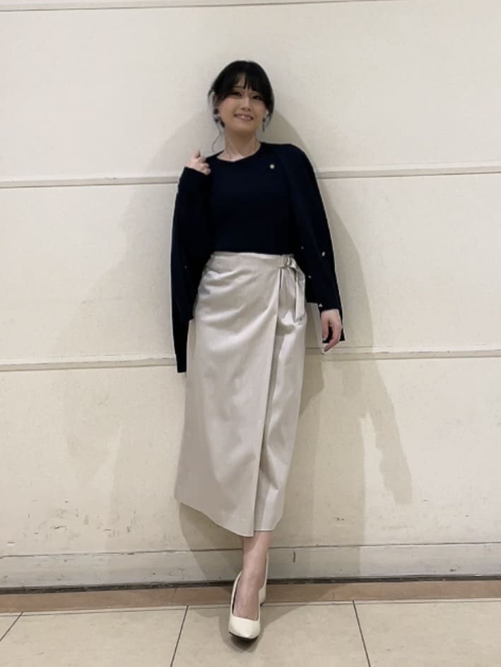 watanabeさんの「UNTITLED｜【洗える/後ろウエストゴム】デニム調シャンブレーナロースカート」を使ったコーディネート