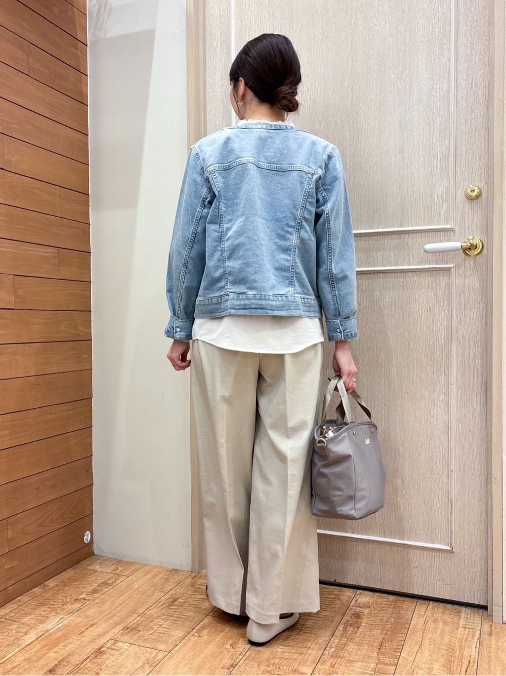 なみさんの「SHOO･LA･RUE｜【洗濯機可/セットアップ可/UV/SS-LL】楽してきちんと きれい見えゆったりワイドパンツ」を使ったコーディネート