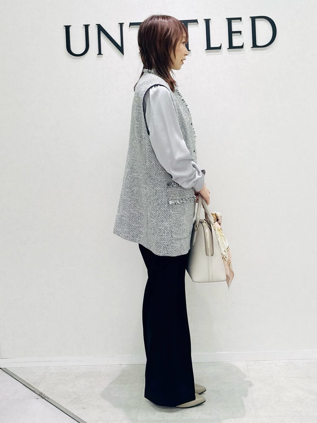 Miwaさんの「UNTITLED｜【オンオフ使える】スラブツイード ジレ」を使ったコーディネート