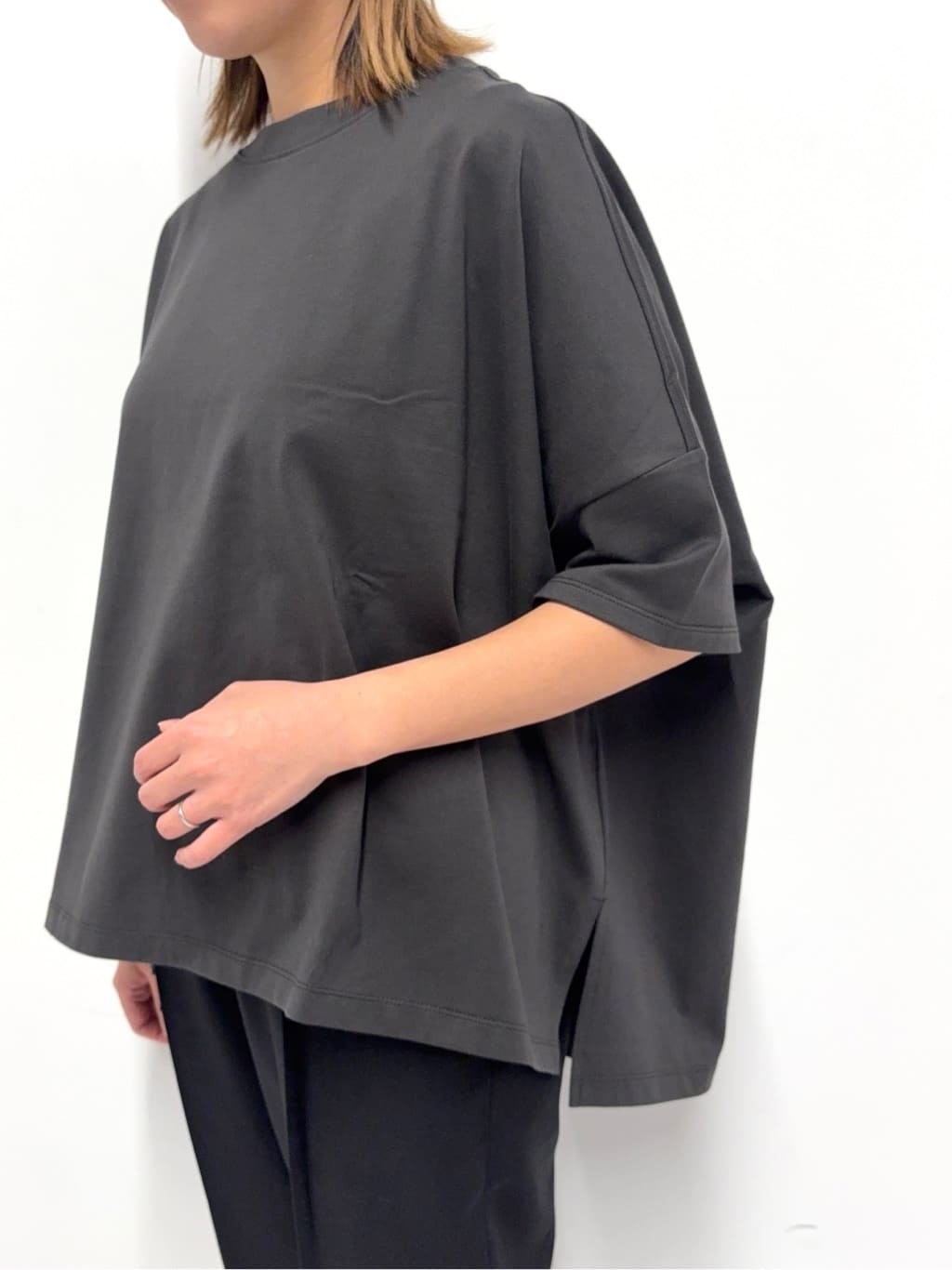Nishijimaさんの「DRESSTERIOR｜【ウォッシャブル】コットンリネン テーパードパンツ」を使ったコーディネート