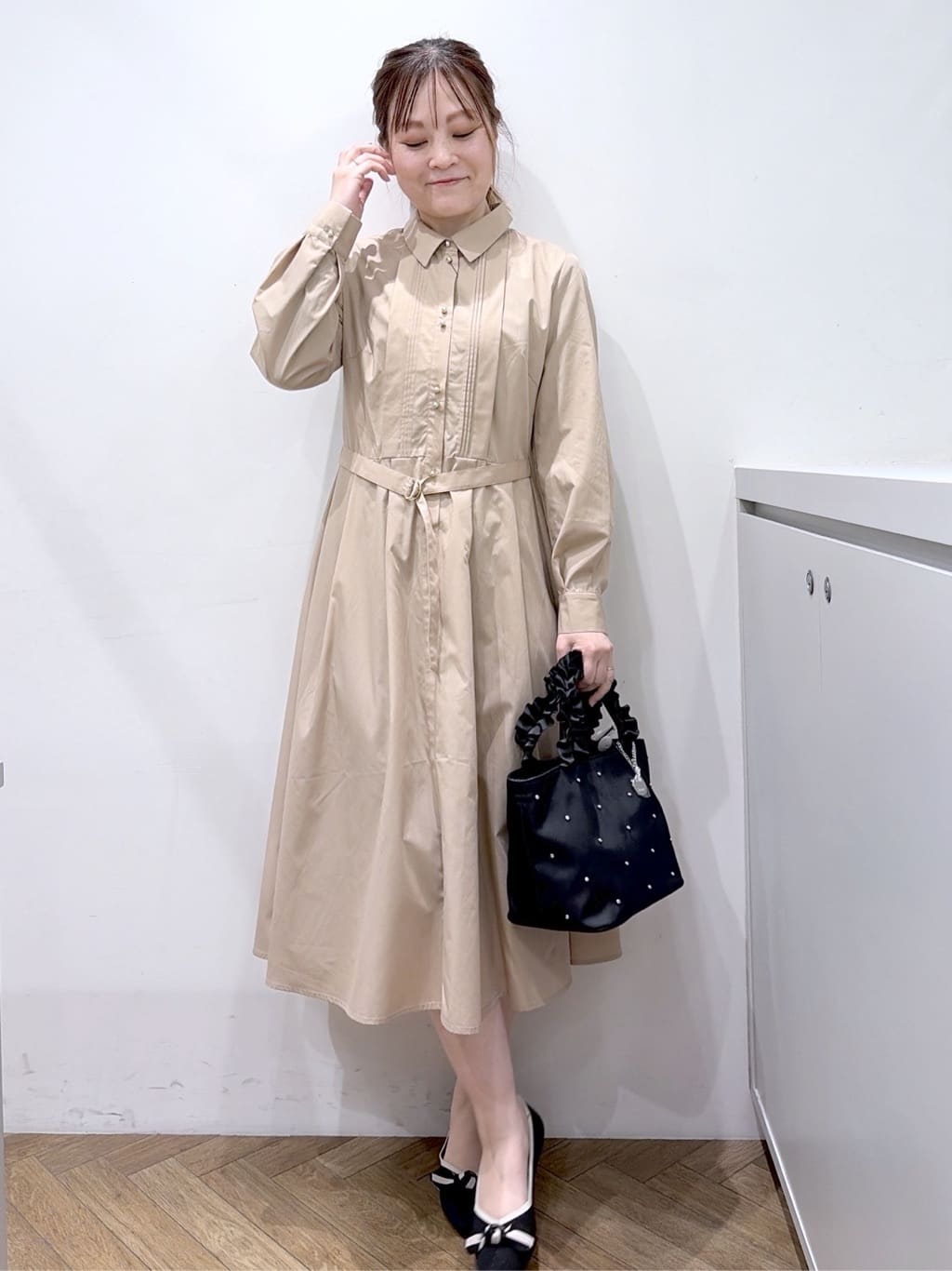 Junさんの「index｜ベルト付きタックシャツワンピース【洗濯機OK／イージーアイロン】」を使ったコーディネート