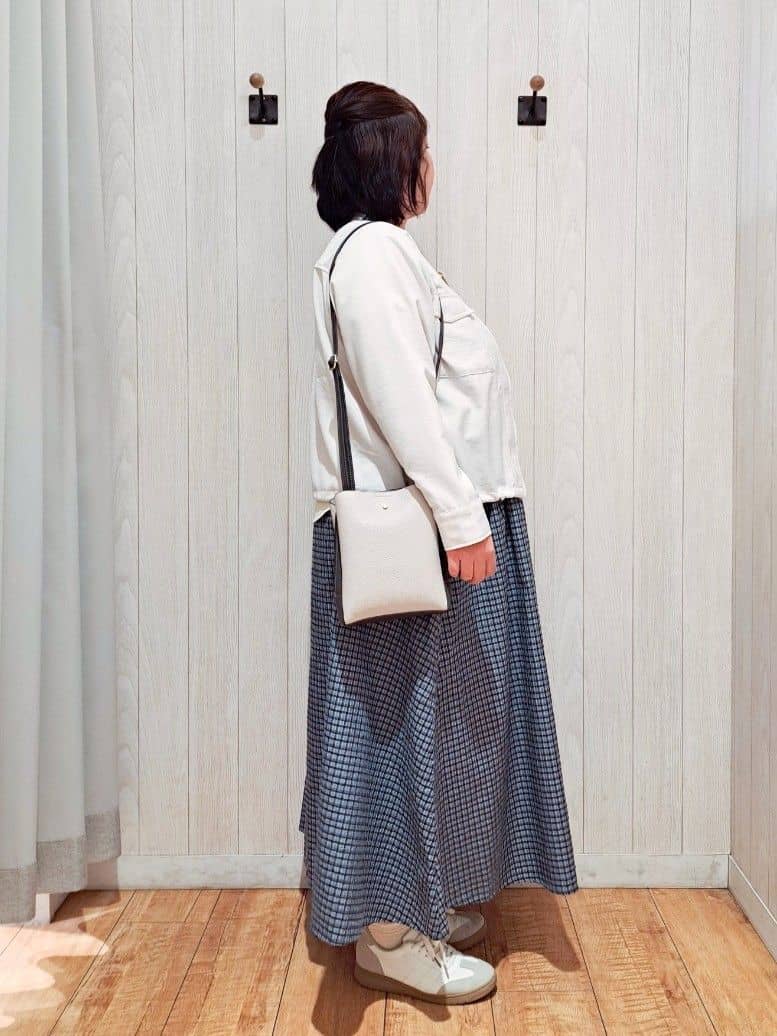 kotomiさんの「SHOO･LA･RUE｜【S-LL】サッと羽織れてきれい見え　フラップポケット ノーカラーブルゾン」を使ったコーディネート
