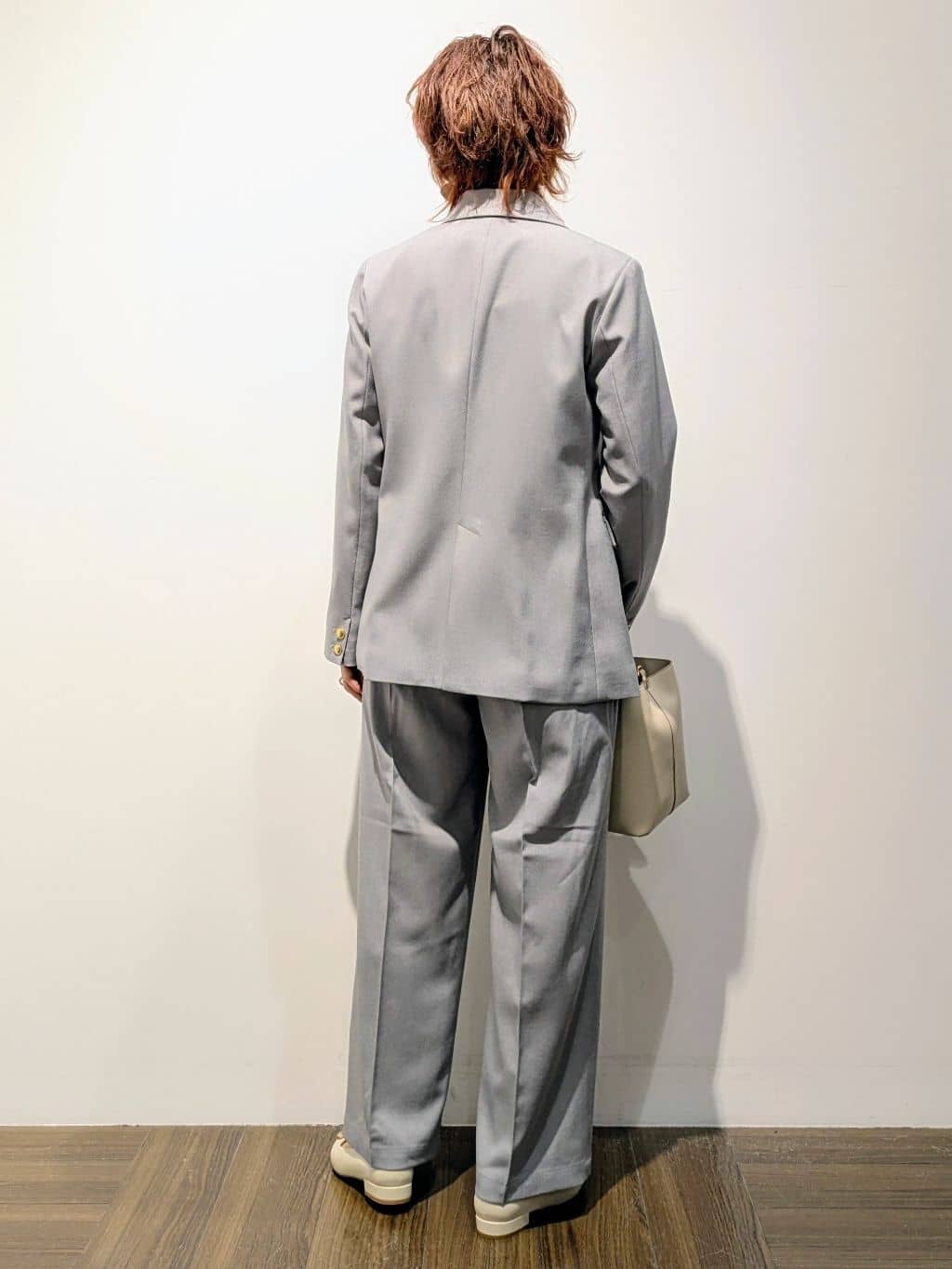 4410さんの「THE SHOP TK｜【通勤にもデイリーにも】CAVIAN 金ボタンダブルブレストジャケット」を使ったコーディネート