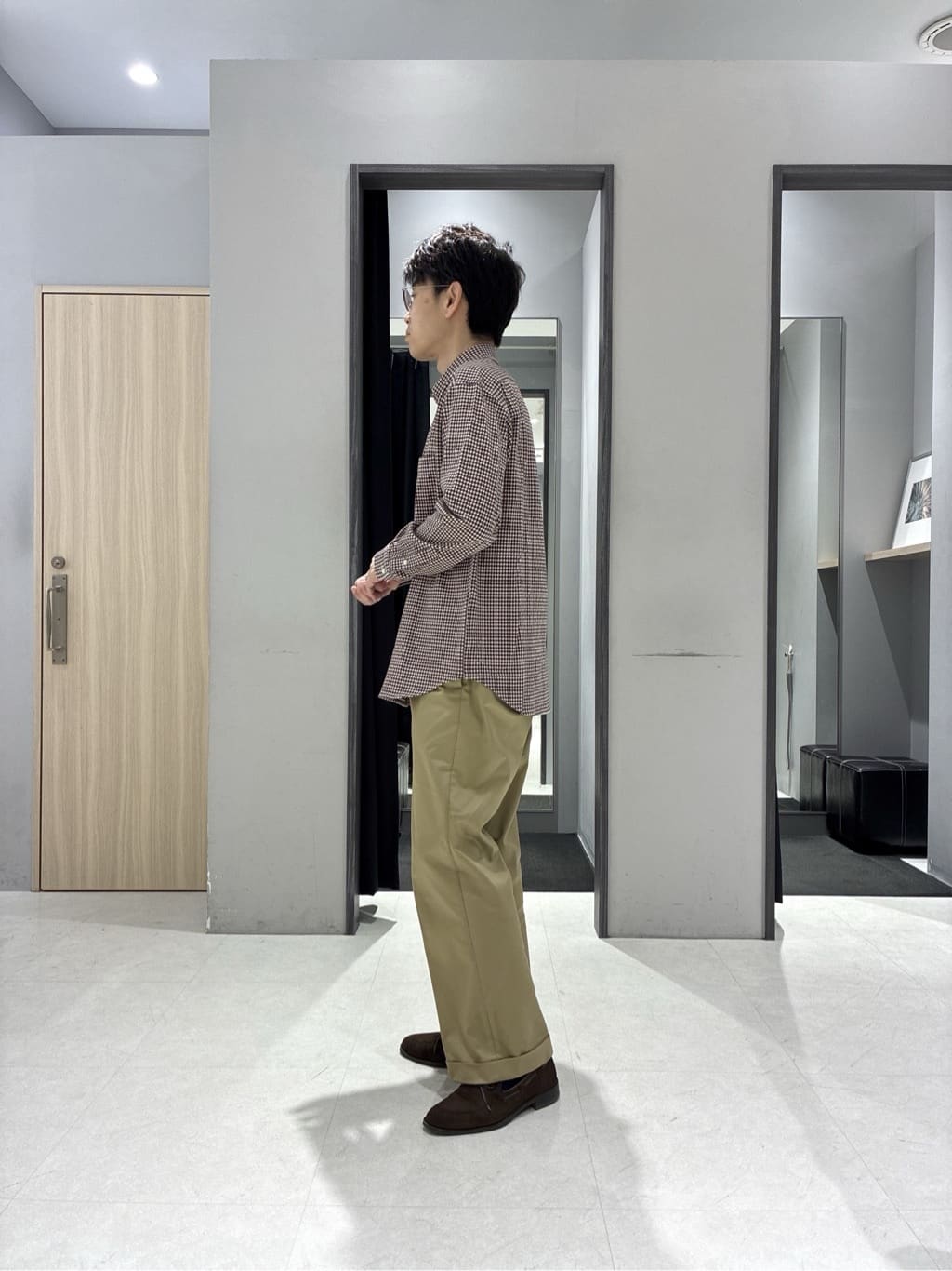 わいずみさんの「TAKEO KIKUCHI｜【ON／OFF兼用】CARREMANファブリック ノーカラージャケット」を使ったコーディネート