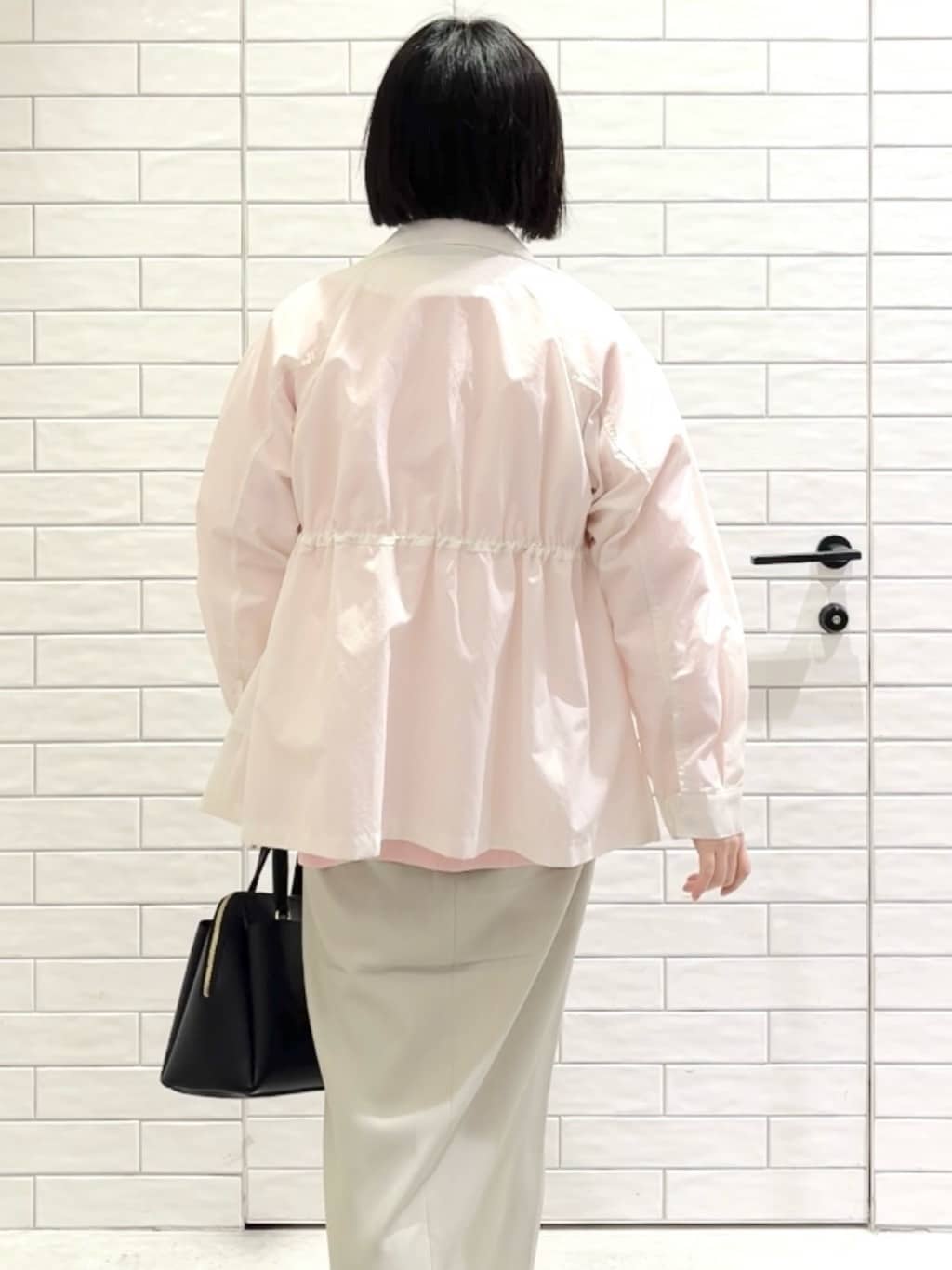 しおりさんの「OPAQUE.CLIP｜撥水スタンドZIPブルゾン【洗濯機OK／UVケア／花粉対応】」を使ったコーディネート