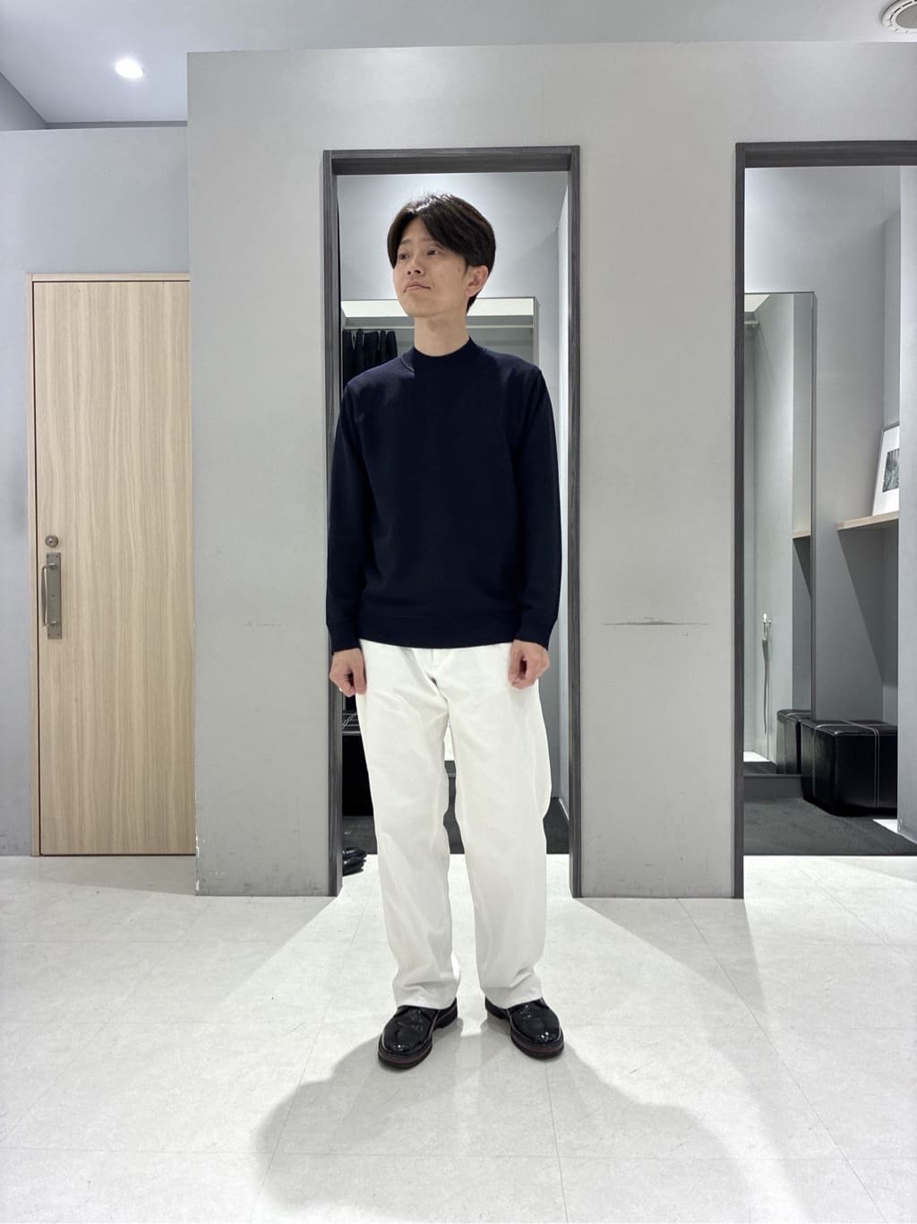 わいずみさんの「TAKEO KIKUCHI｜【360&deg;ストレッチ／軽量】None Of Stress ライト ジャケット（セットアップ対応）」を使ったコーディネート