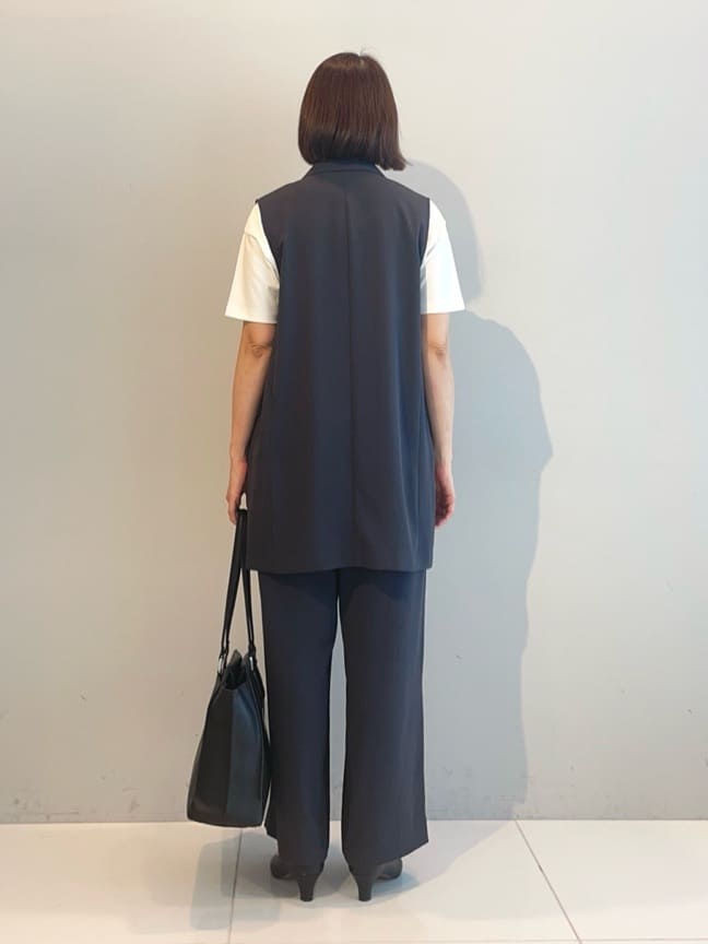 murayamaさんの「INDIVI｜【接触冷感／透湿／着る日傘】颯爽ジレジャケット」を使ったコーディネート