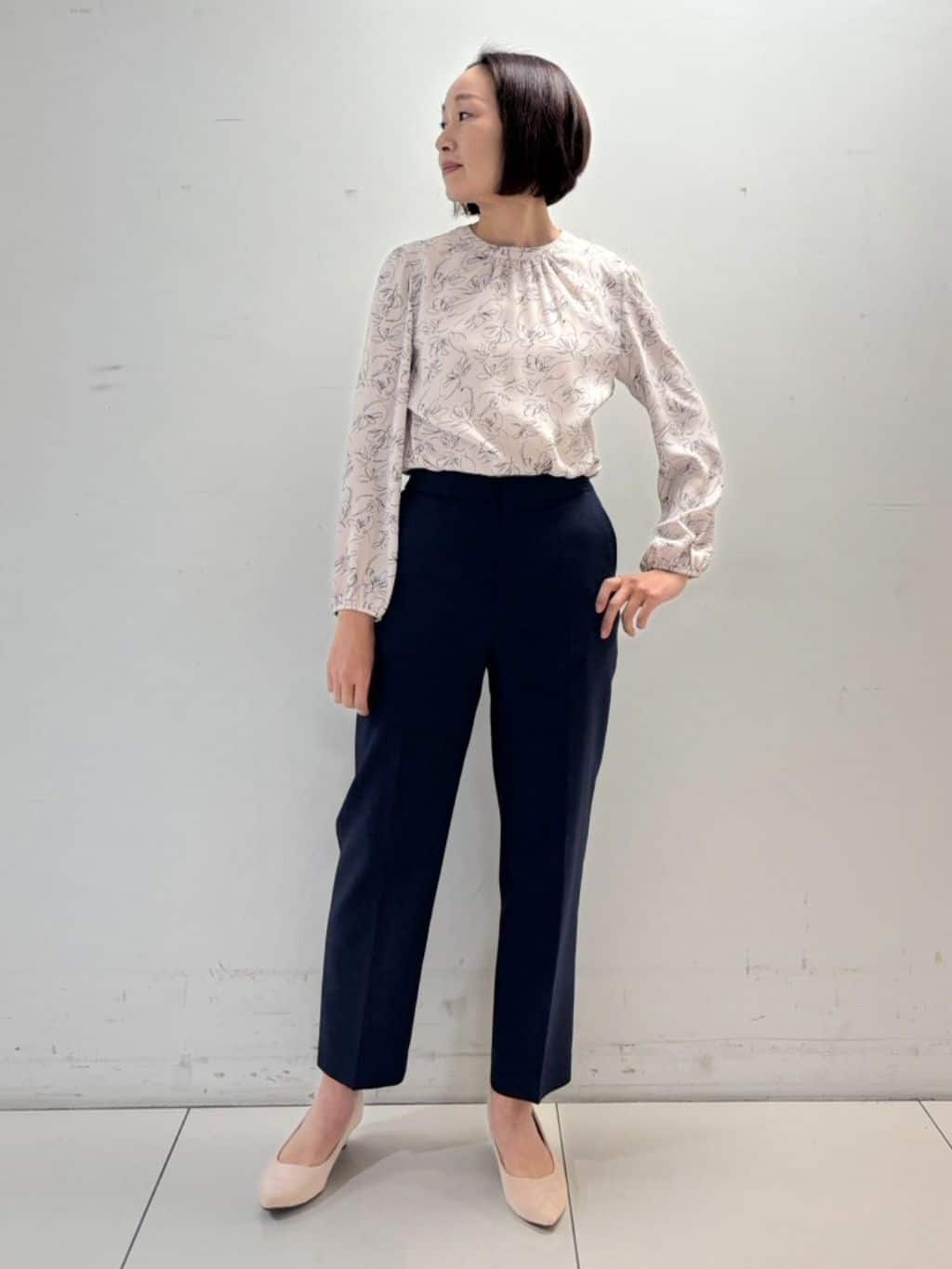 keikoさんの「COUP DE CHANCE｜【手洗い可／日本製】花柄ブラウス」を使ったコーディネート