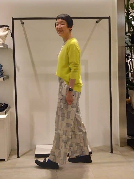 まちこさんの「UNTITLED｜ブロッキングプリントパンツ」を使ったコーディネート