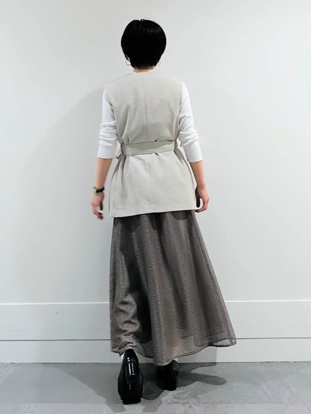 ミズタさんの「UNTITLED｜【セットアップ可/UV/接触冷感】スラブキーネックジレ」を使ったコーディネート