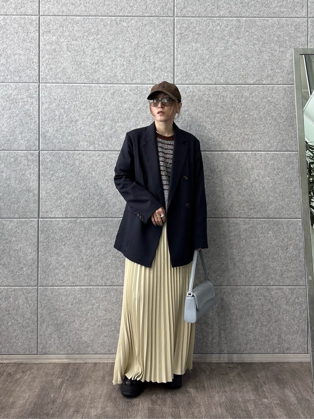 kotakiさんの「INDIVI｜ダブルブレストオーバージャケット」を使ったコーディネート