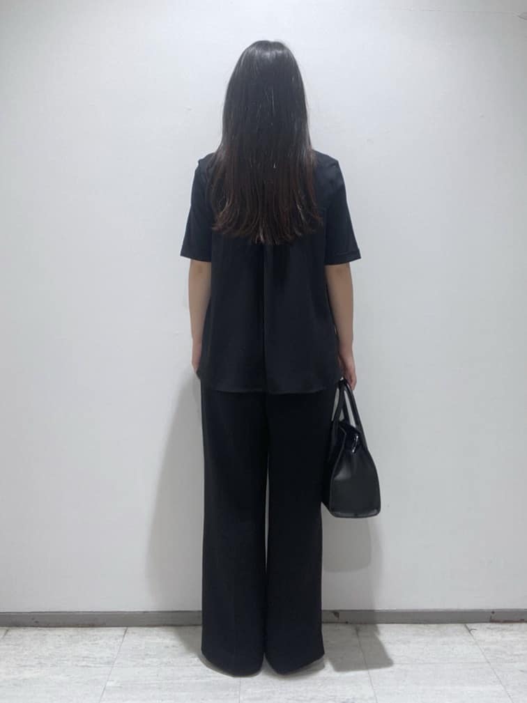 meiさんの「INDIVI｜【着る日傘／SETUP可能】ビスチェレイヤード風トップス」を使ったコーディネート