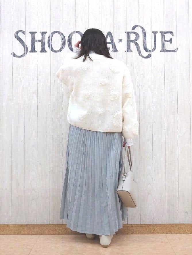 とろろさんの「SHOO･LA･RUE｜【選べる4柄】ダブルZIPで着こなし色々 柄カーディガン」を使ったコーディネート