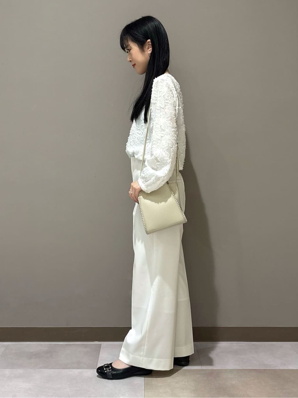 KEIKOさんの「INDIVI｜【軽量】ブークレジャケット ニットカーディガン」を使ったコーディネート
