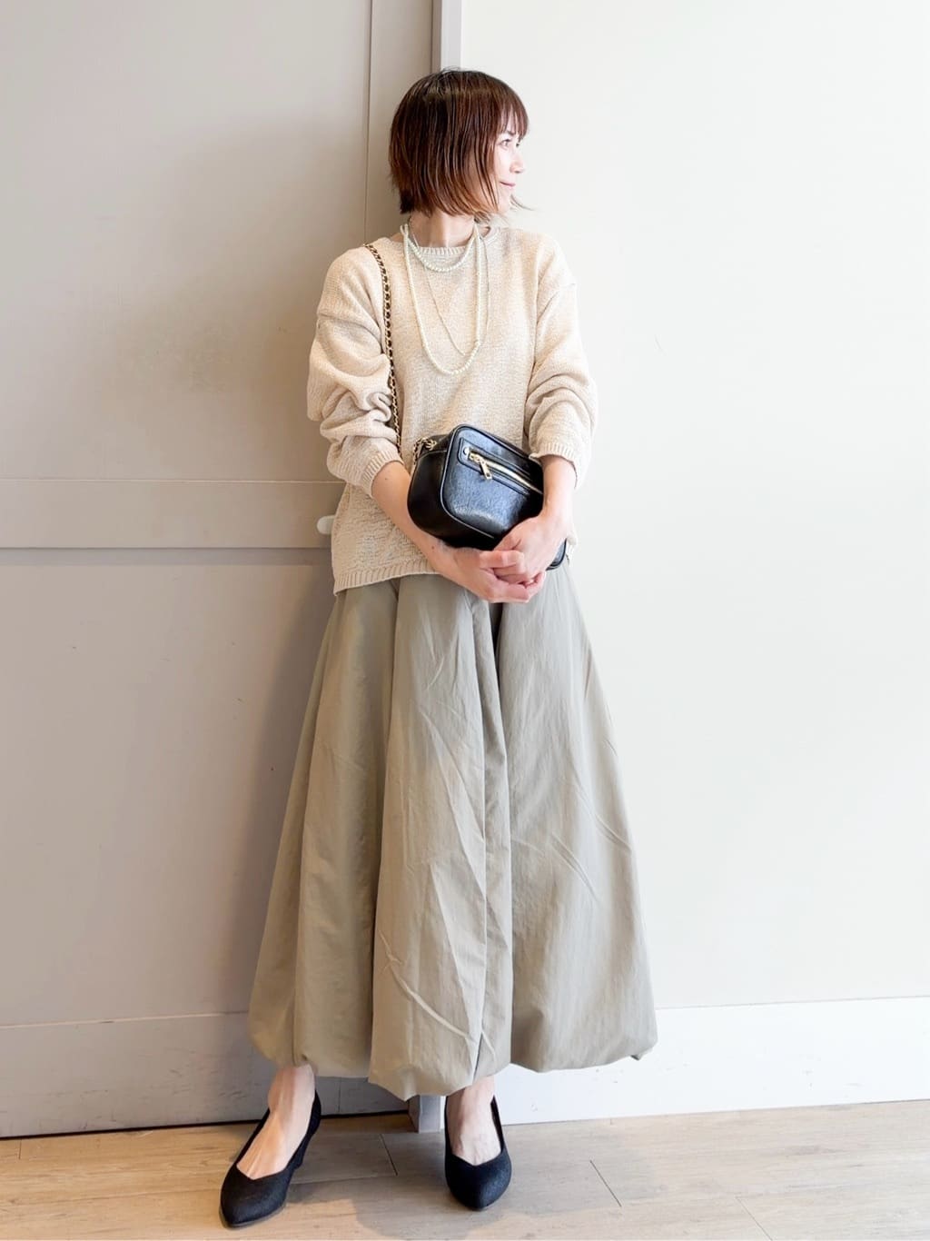 yamakoさんの「grove｜【貴島明日香さん着用・大人のリラックススタイル】テープヤーン ボートネックニット」を使ったコーディネート