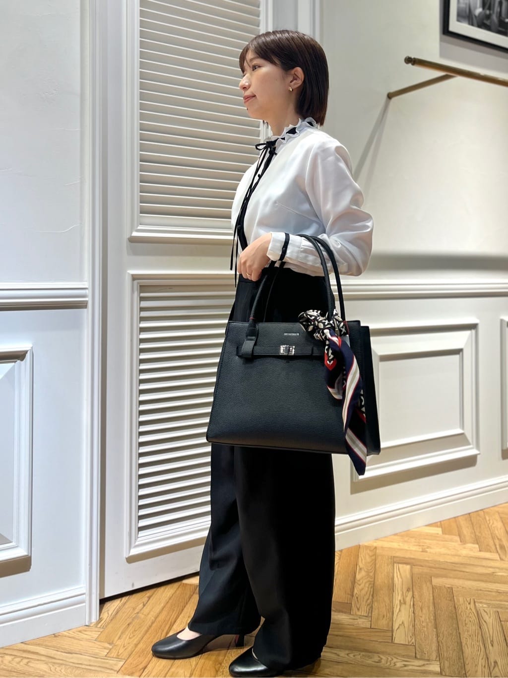 つじ まこさんの「DRESSTERIOR｜◆【otonaMUSE5月号掲載/ウォッシャブル】ボウタイブラウス」を使ったコーディネート