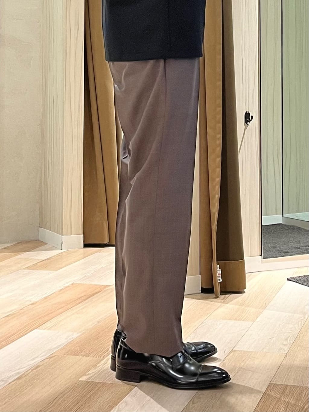 URAさんの「TAKEO KIKUCHI｜【BOWLER HAT LABEL】トロピカルシャンブレージャケット」を使ったコーディネート