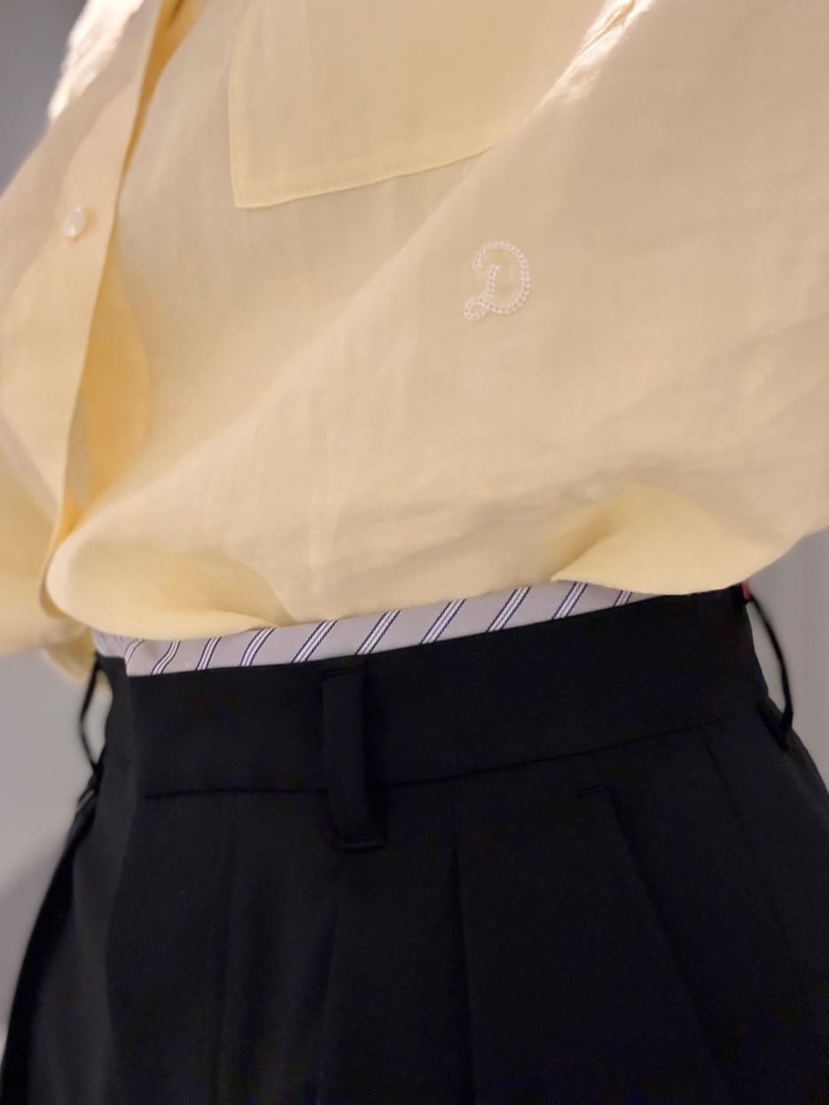 Yamaさんの「DRESSTERIOR｜【人気定番/ウォッシャブル】ガーメントダイラミーシャツ」を使ったコーディネート