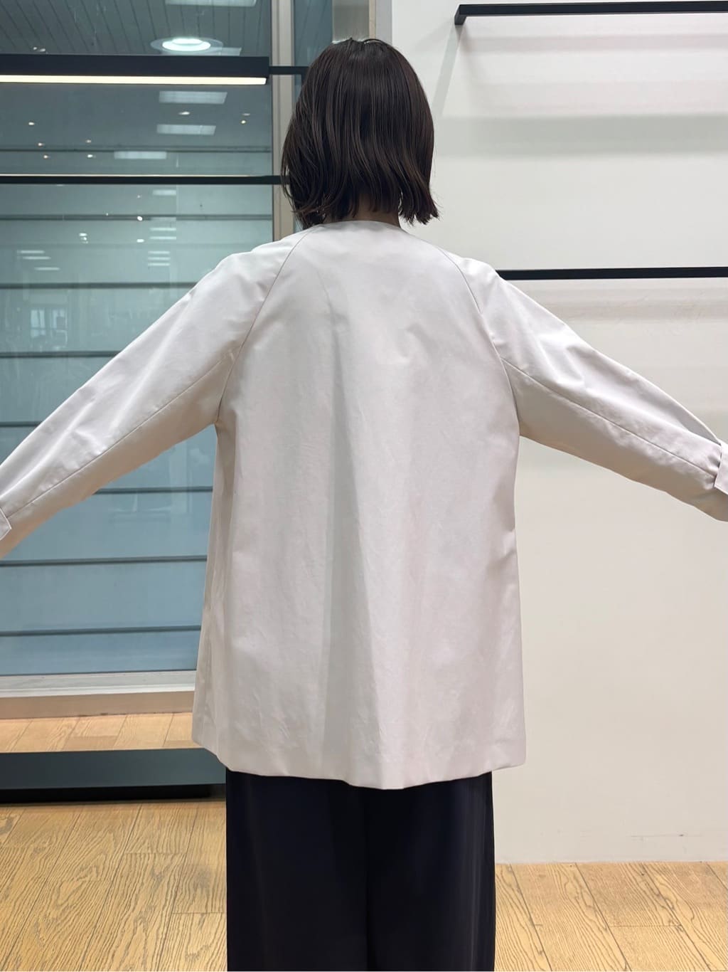 asamiさんの「INDIVI｜【洗える／着心地楽ちん】ブラウス風ストライプカットソートップス」を使ったコーディネート