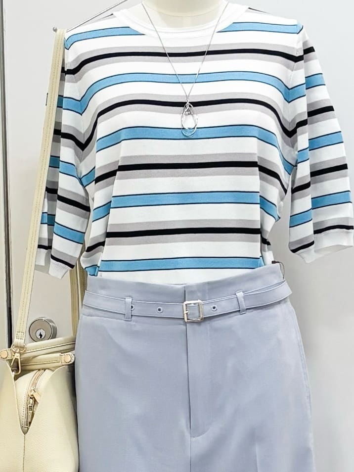 yukariさんの「grove｜【貴島明日香さん着用】お仕事も普段も。今どきワークシャツブラウス」を使ったコーディネート
