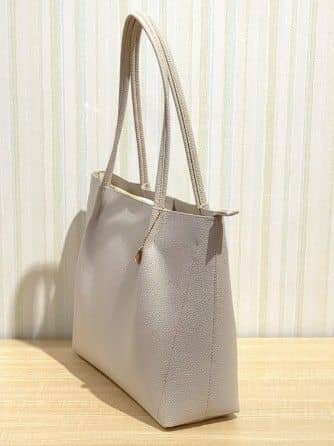 shimaさんの「SHOO･LA･RUE｜【軽量/通勤・通学】3層で使いやすい　A4トートバッグ」を使ったコーディネート