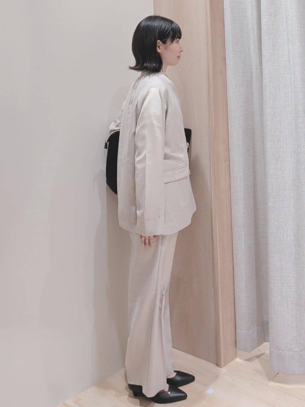 Yuiさんの「grove｜リネンライクカラーレスジャケット」を使ったコーディネート