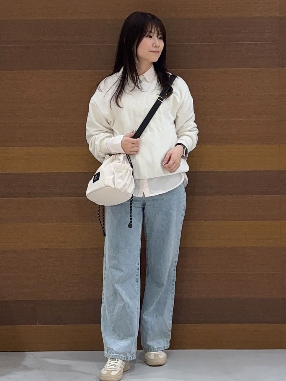 まみさんの「OPAQUE.CLIP｜ロゴ刺繍裏毛トップス【洗濯機OK】」を使ったコーディネート