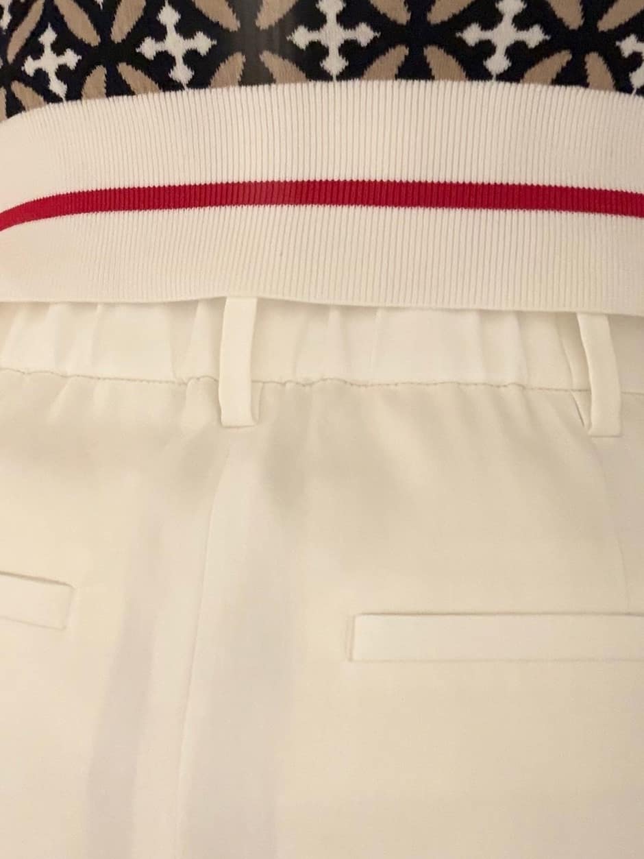 Yamaさんの「DRESSTERIOR｜◆オーバーラップサークルVネックカーディガン」を使ったコーディネート