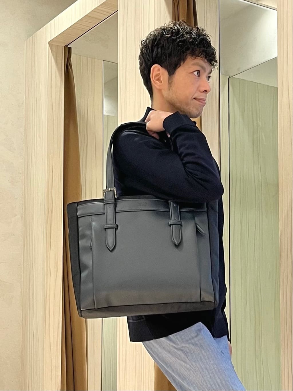 URAさんの「TAKEO KIKUCHI｜ジップアップ 鹿の子 ニット」を使ったコーディネート