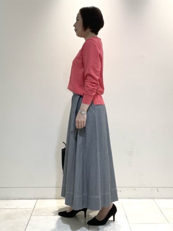 フミさんの「Reflect｜ダンガリータックフレアスカート」を使ったコーディネート